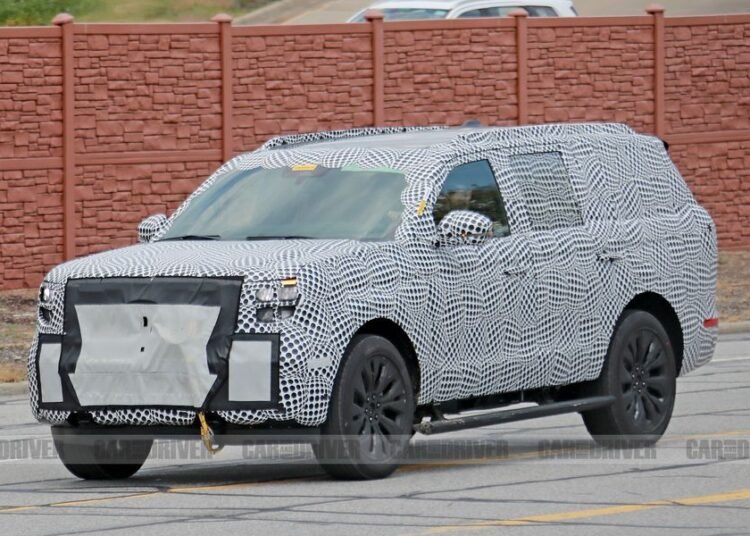 2025 Ford Expedition Spy Shots Show Dashboard Spanning Screen