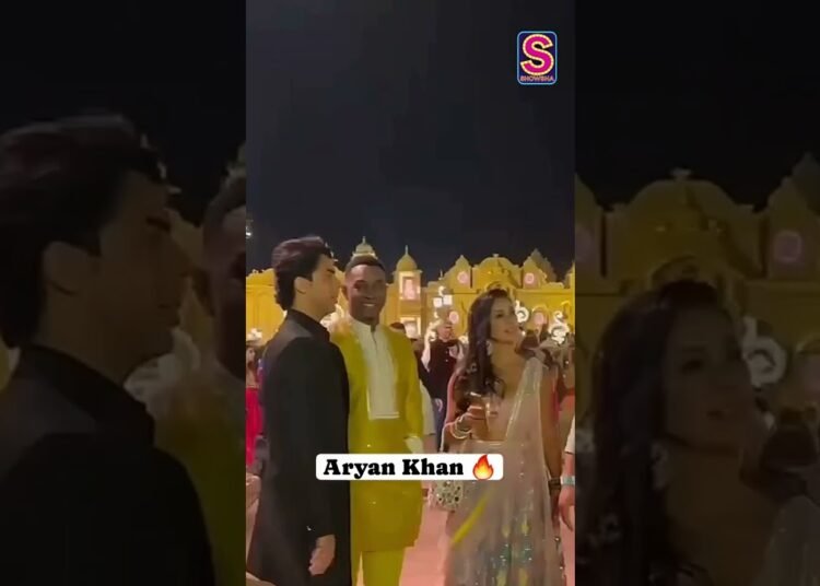 Anant Ambani Pre-Wedding | MS Dhoni | Aryan Khan | Dhoni And Aryan Khan ...