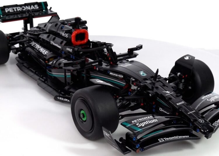 lego technic mercedes f1 car review